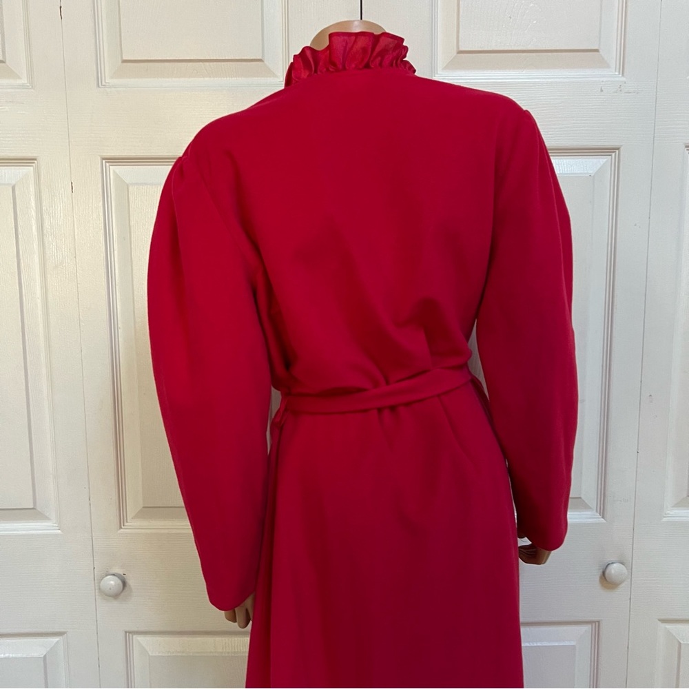 Carriage Court SEARS Red Ruffled Robe Polyester Women’s Size M-L - Picture 7 of 16